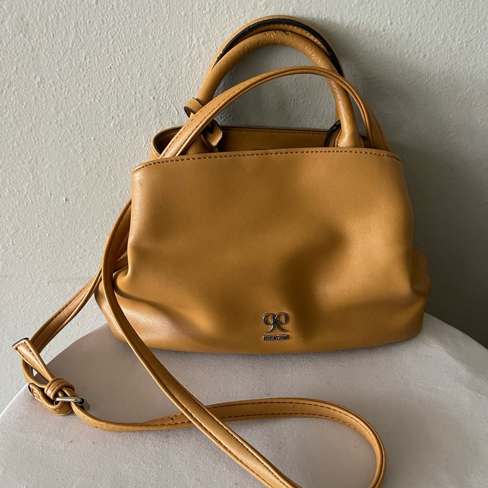 Nine West hand / shoulder bag - mustard yellow leather - multi pocket